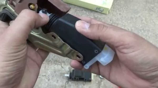 Ремонт дверных замков г. Ватутинки